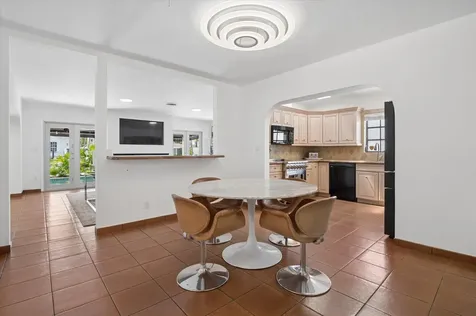 325 Coconut Isle Drive Fort Lauderdale FL 33301