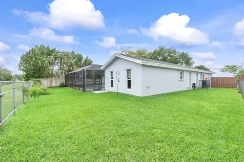 1320 NW 76th Avenue Plantation FL 33322