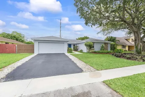1320 NW 76th Avenue Plantation FL 33322