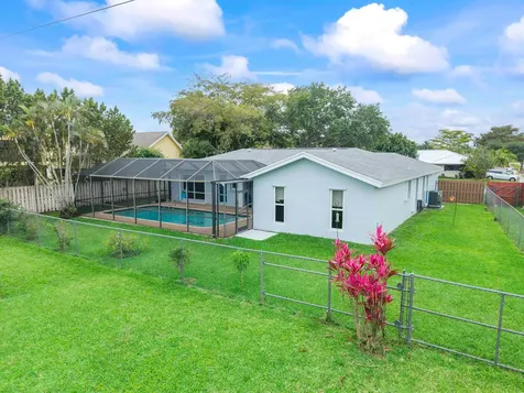 1320 NW 76th Avenue Plantation FL 33322