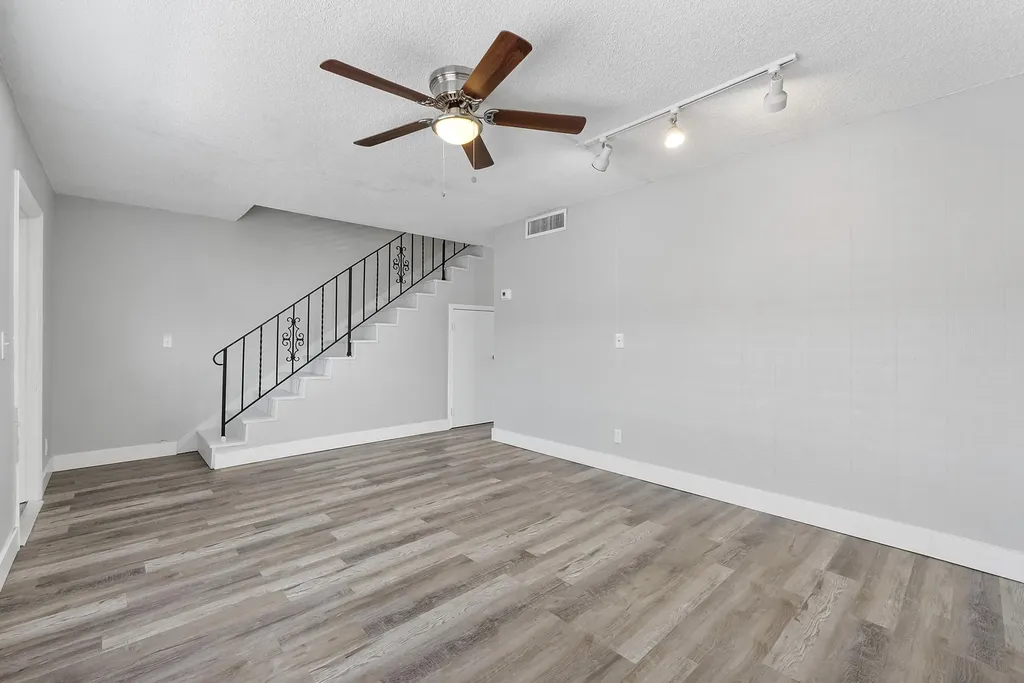 6659 SW 41st Place Davie FL 33314