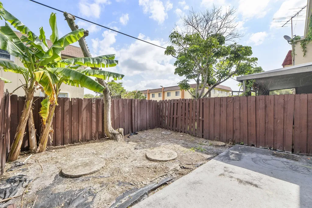6659 SW 41st Place Davie FL 33314