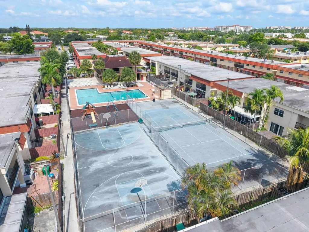 6659 SW 41st Place Davie FL 33314