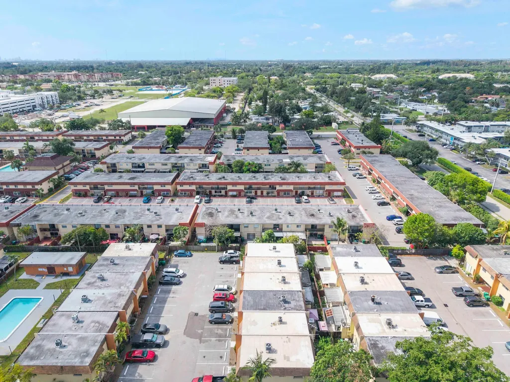 6659 SW 41st Place Davie FL 33314
