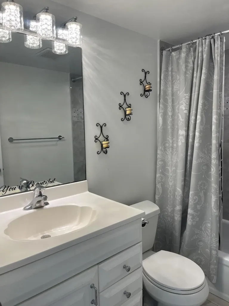 107 Kent G West Palm Beach FL 33417