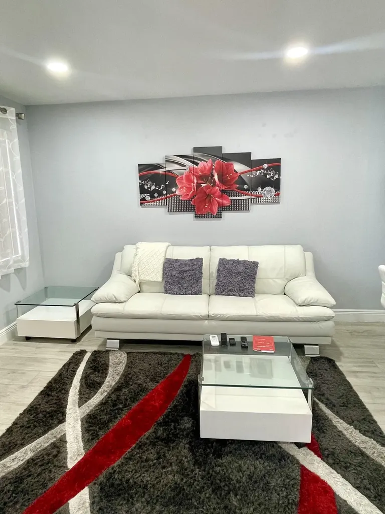 107 Kent G West Palm Beach FL 33417