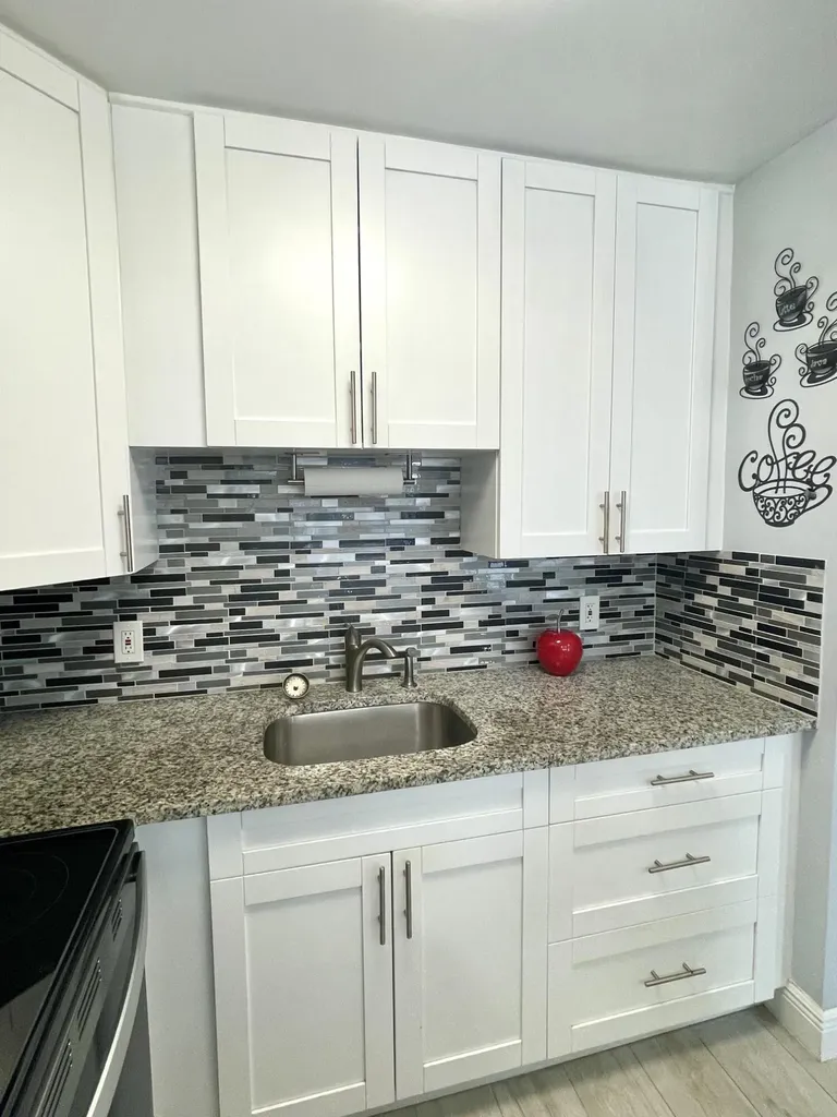 107 Kent G West Palm Beach FL 33417