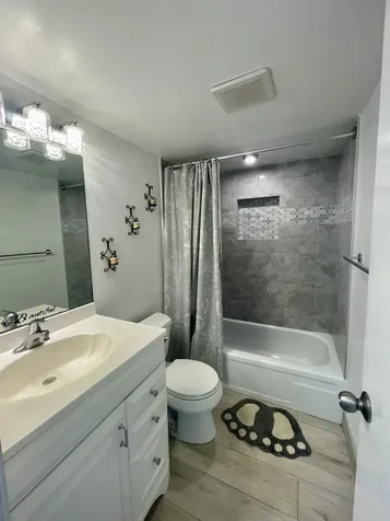 107 Kent G West Palm Beach FL 33417