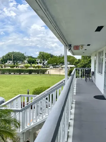107 Kent G West Palm Beach FL 33417