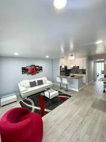 107 Kent G West Palm Beach FL 33417
