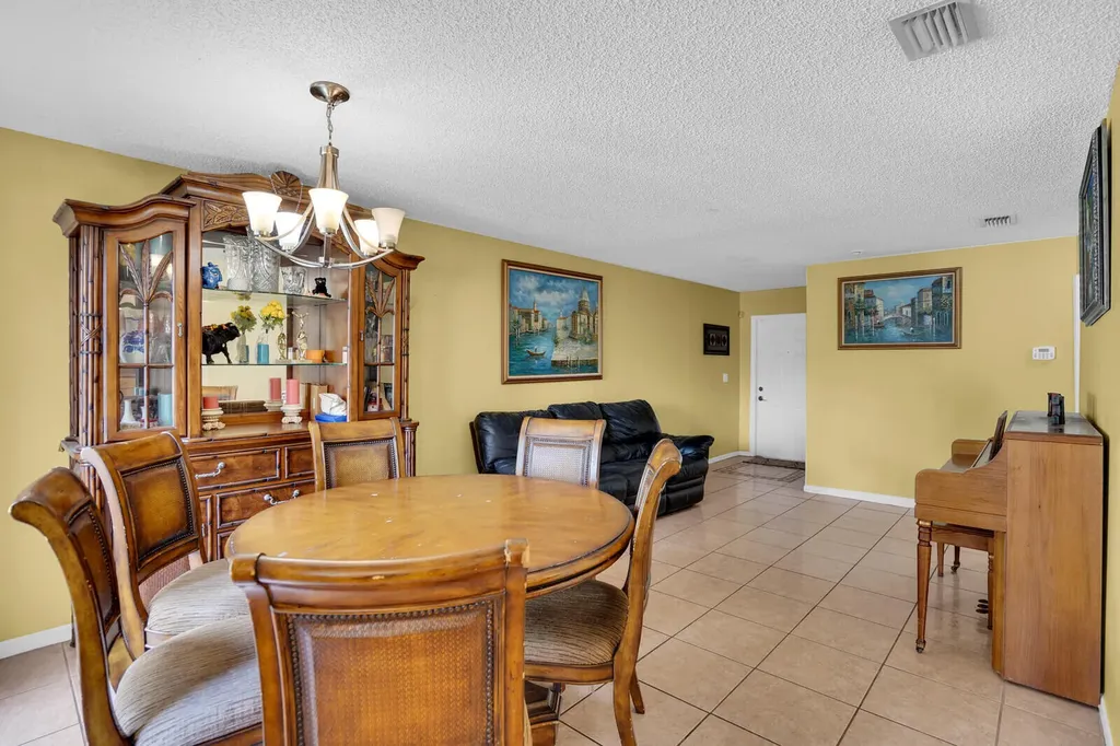3331 Commodore Court West Palm Beach FL 33411