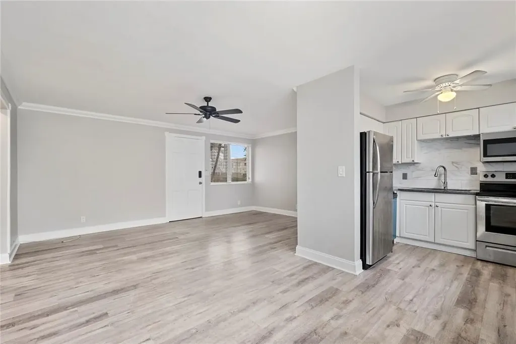 2130 NE 42nd Court Lighthouse Point FL 33064