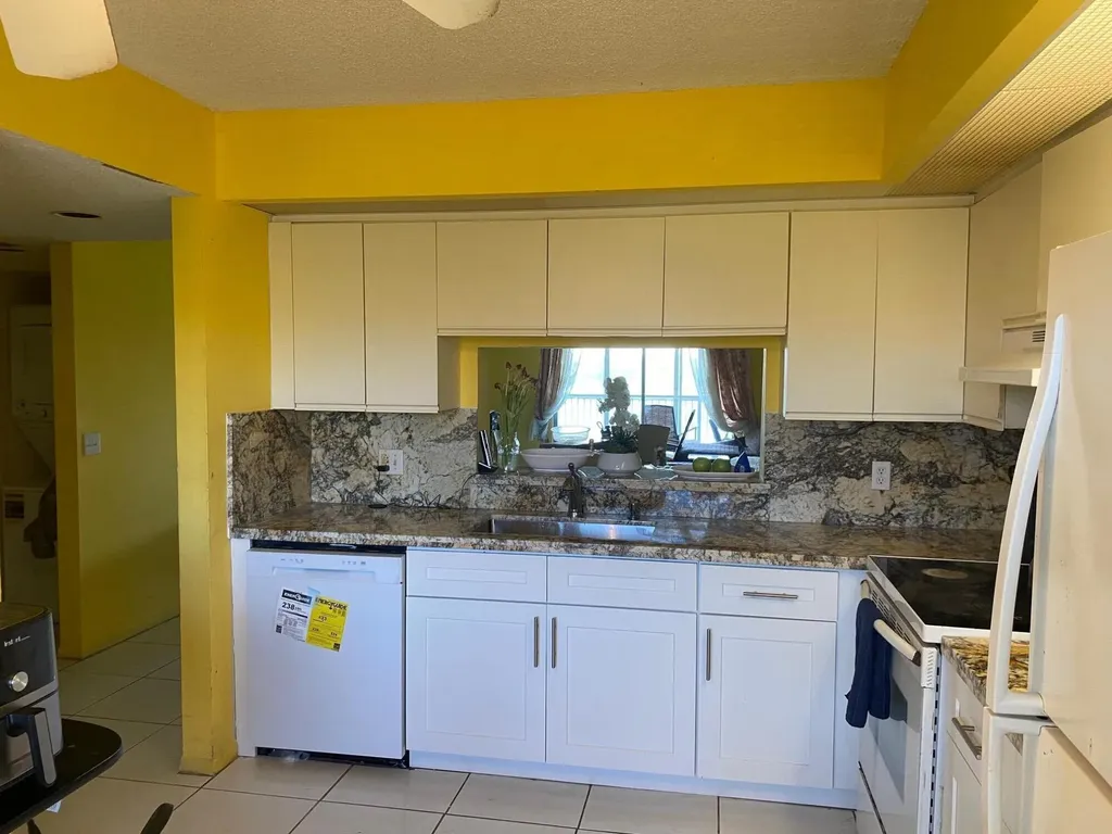 13100 SW 11th Court SW Pembroke Pines FL 33027