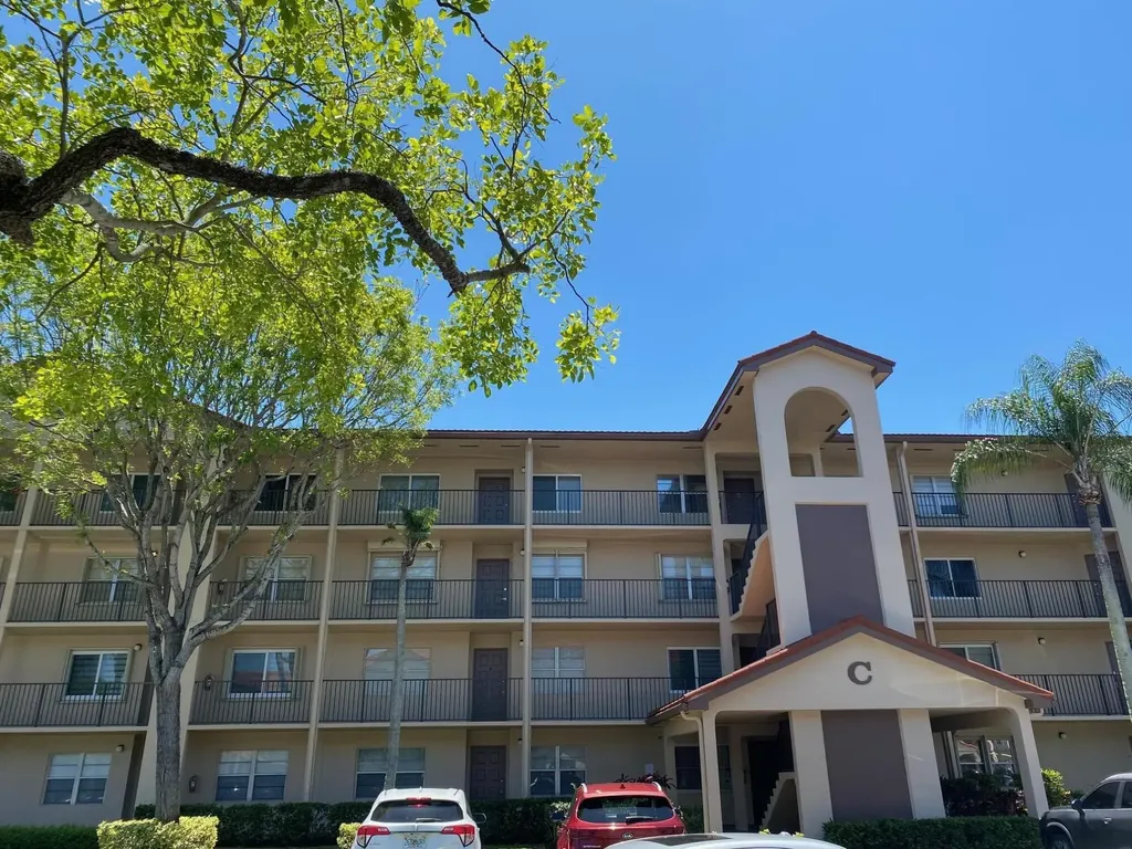 13100 SW 11th Court SW Pembroke Pines FL 33027
