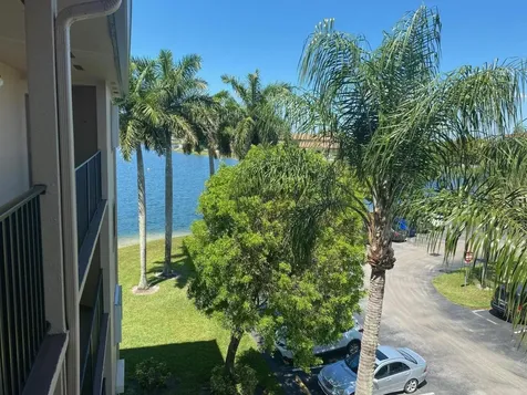 13100 SW 11th Court SW Pembroke Pines FL 33027