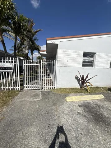 720 SW 7th Street Dania Beach FL 33004