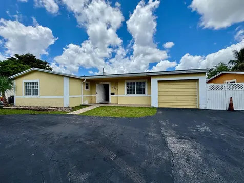3941 NW 36th Terrace Lauderdale Lakes FL 33309