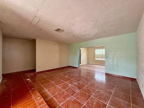 3941 NW 36th Terrace Lauderdale Lakes FL 33309