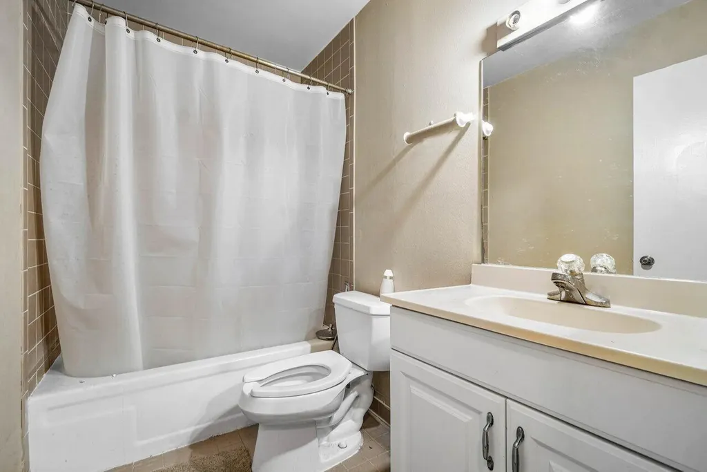 2780 Norfolk Pine Court Lake Worth FL 33462