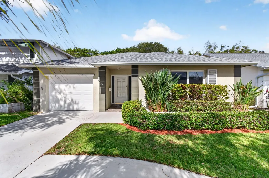 201 Del Rio Boulevard Boca Raton FL 33432