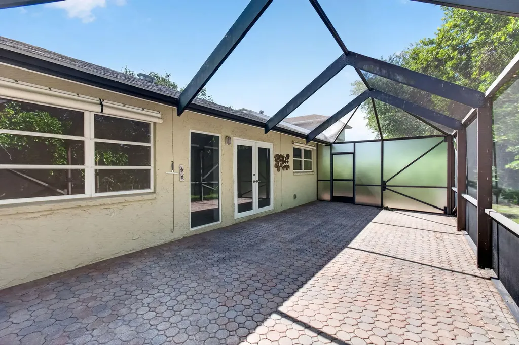 201 Del Rio Boulevard Boca Raton FL 33432