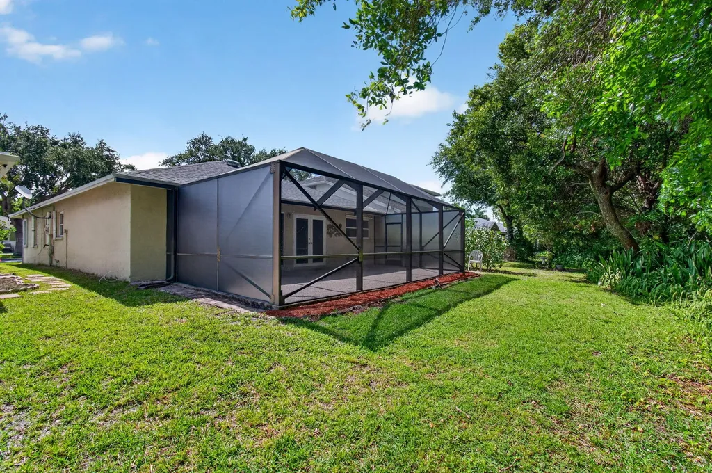 201 Del Rio Boulevard Boca Raton FL 33432