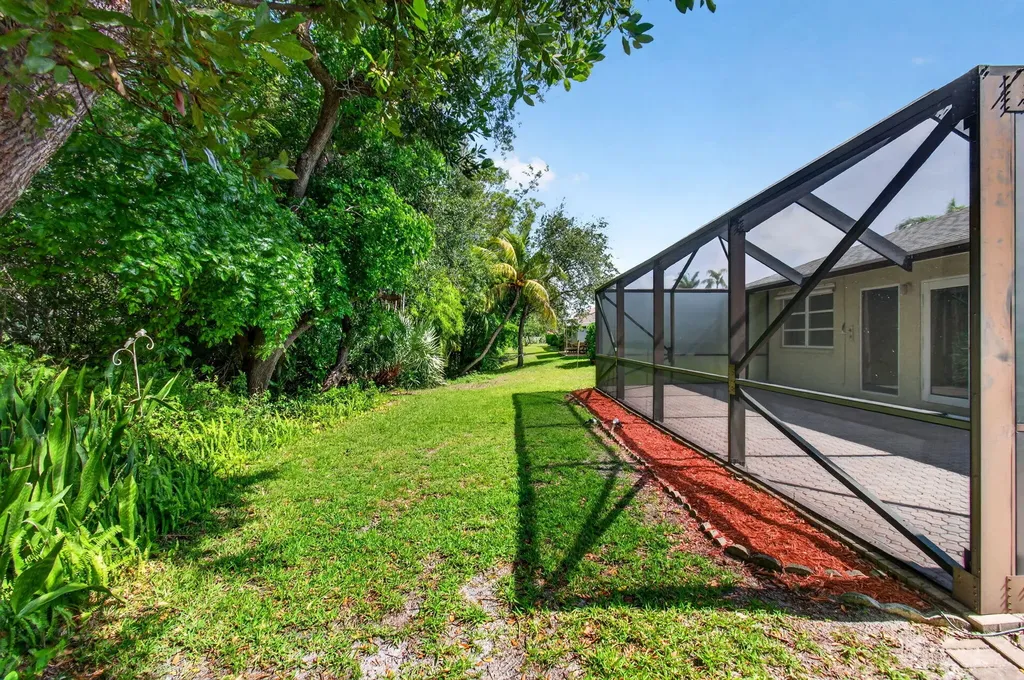 201 Del Rio Boulevard Boca Raton FL 33432