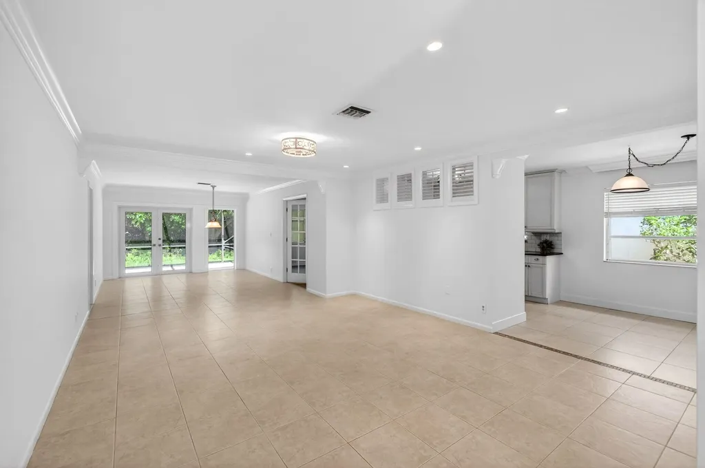 201 Del Rio Boulevard Boca Raton FL 33432