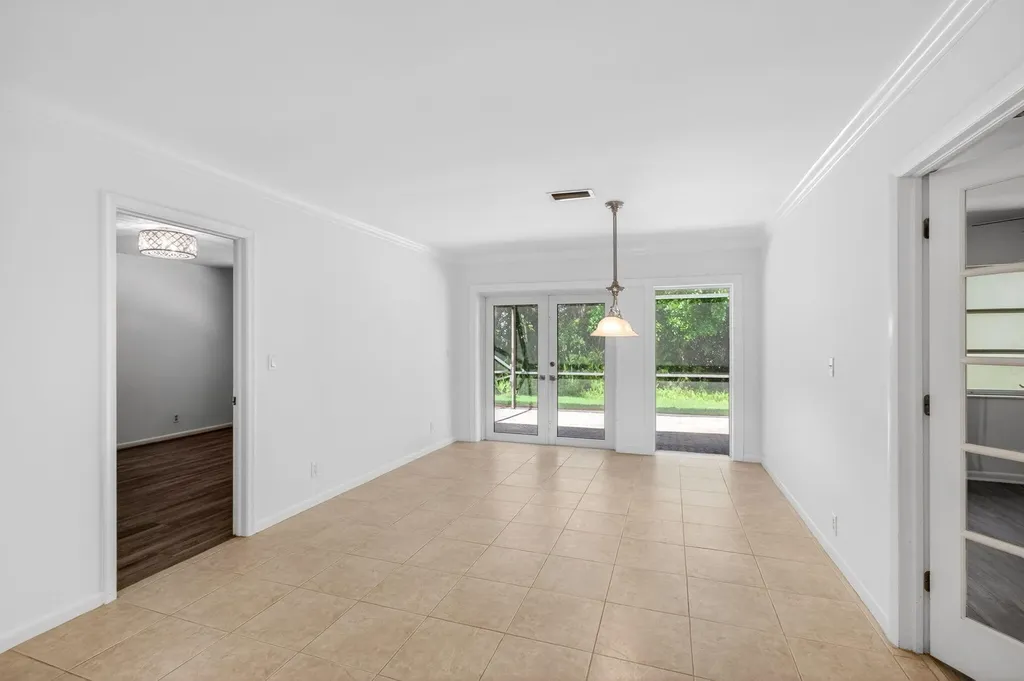 201 Del Rio Boulevard Boca Raton FL 33432