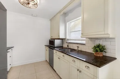 201 Del Rio Boulevard Boca Raton FL 33432