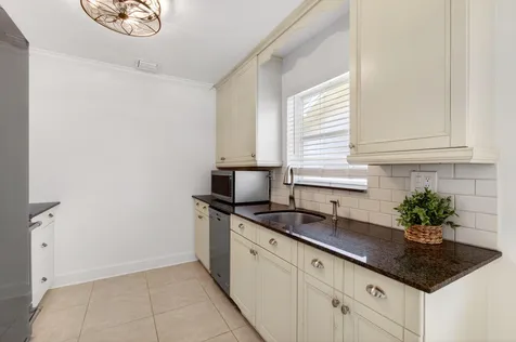 201 Del Rio Boulevard Boca Raton FL 33432