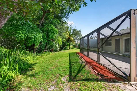 201 Del Rio Boulevard Boca Raton FL 33432