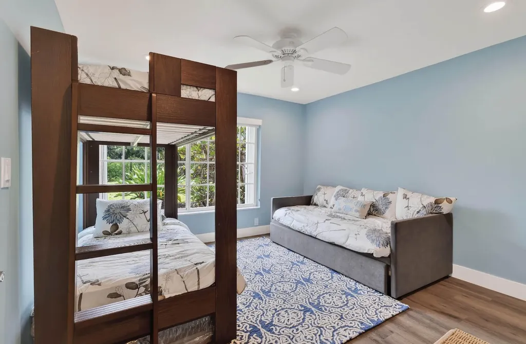 11521 Landing Place North Palm Beach FL 33408