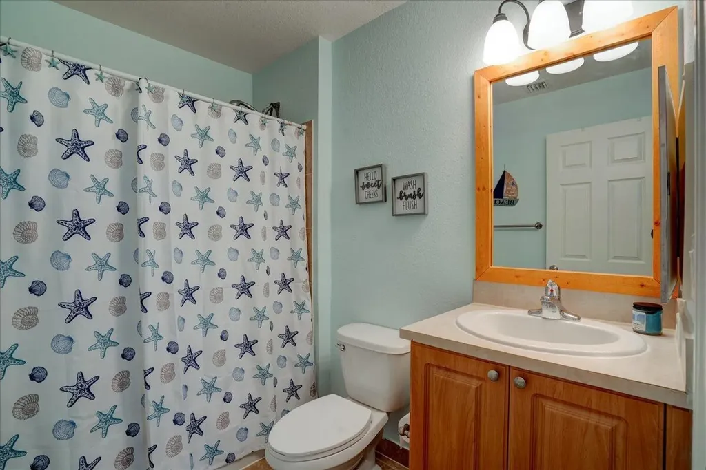 6633 Old Farm Trail Boynton Beach FL 33437