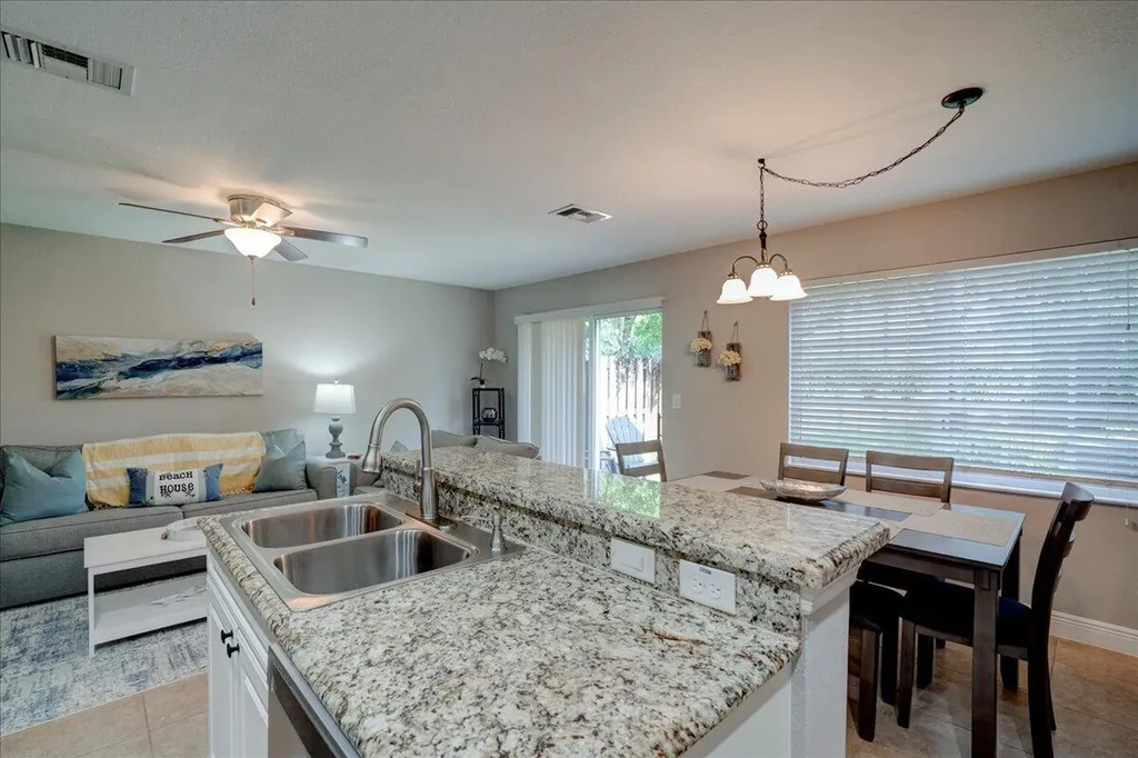 6633 Old Farm Trail Boynton Beach FL 33437