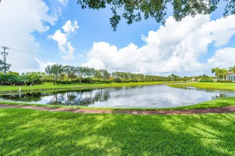 6633 Old Farm Trail Boynton Beach FL 33437