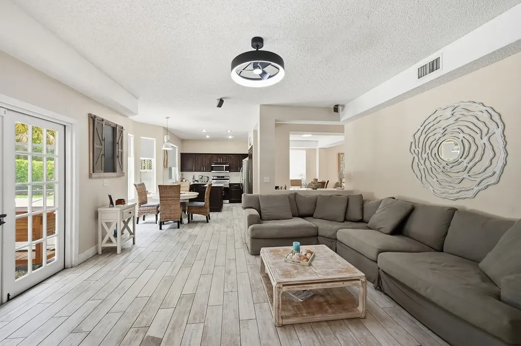15073 Oak Chase Court Wellington FL 33414