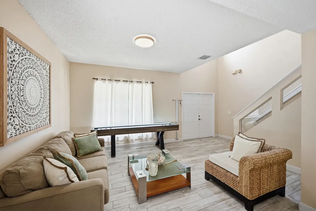 15073 Oak Chase Court Wellington FL 33414