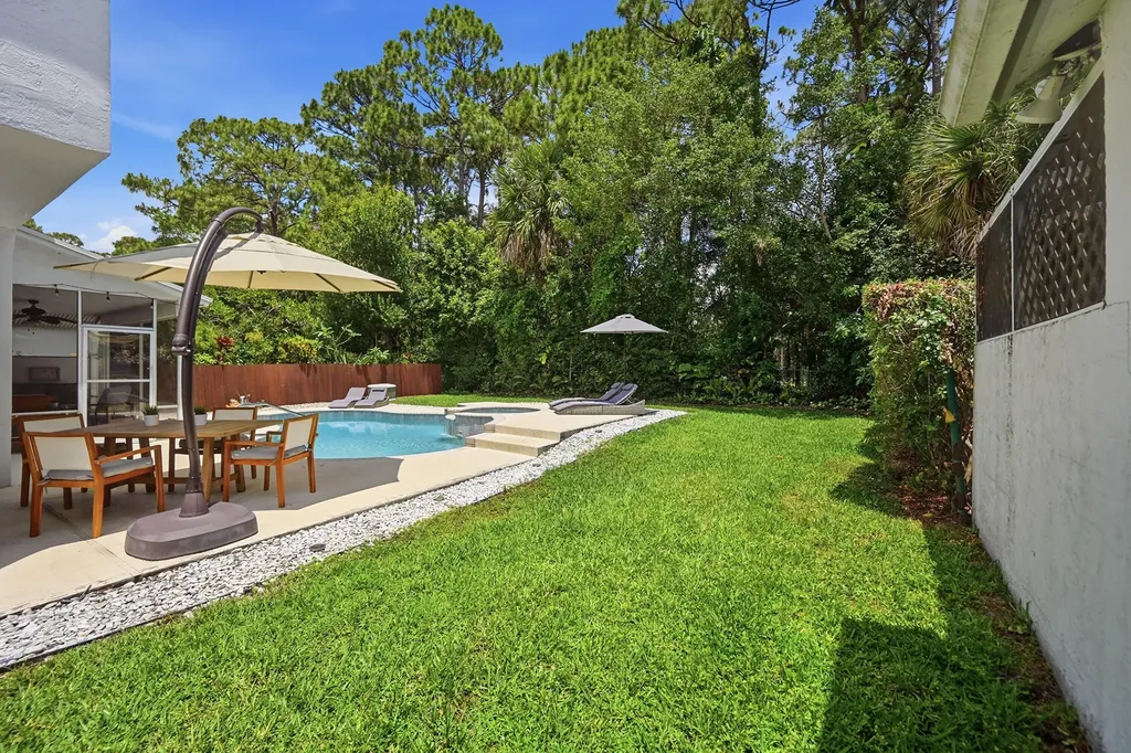 15073 Oak Chase Court Wellington FL 33414