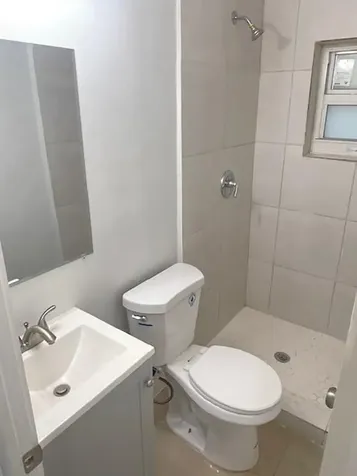 12322 NE 6th Avenue North Miami FL 33161