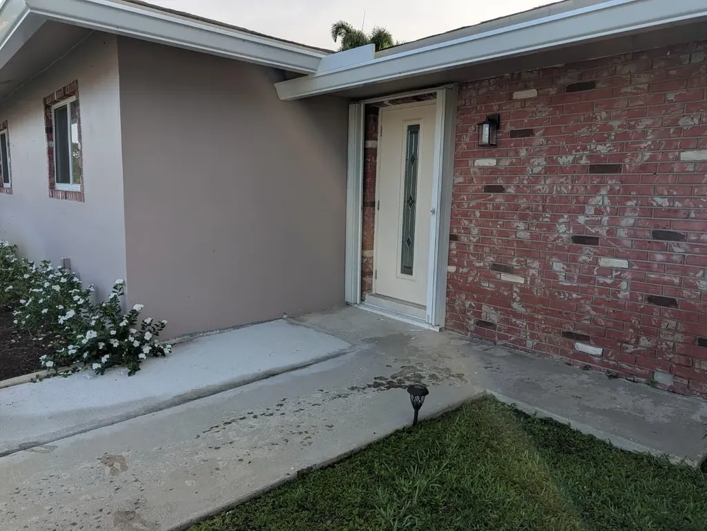 22776 Neptune Road Boca Raton FL 33428