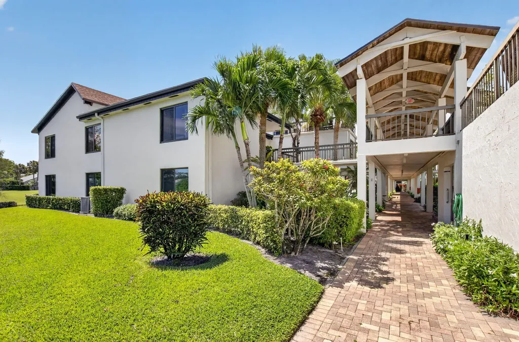 900 Greensward Lane Delray Beach FL 33445