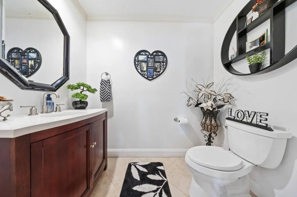 22071 Martella Avenue Boca Raton FL 33433