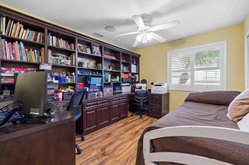 22071 Martella Avenue Boca Raton FL 33433