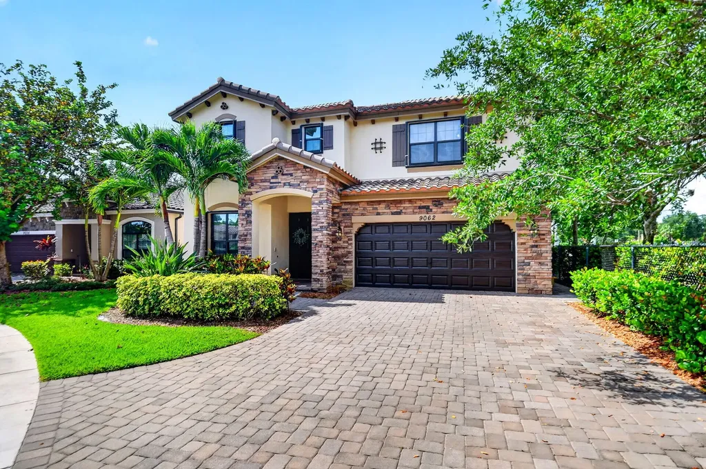 9062 Gulf Cove Drive Wellington FL 33467