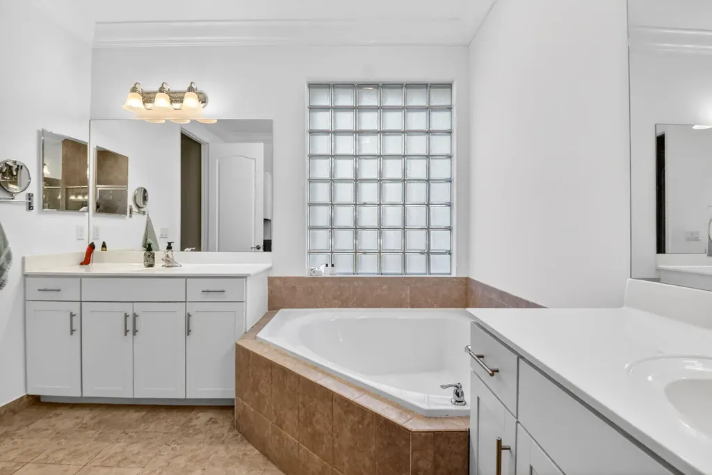 9062 Gulf Cove Drive Wellington FL 33467