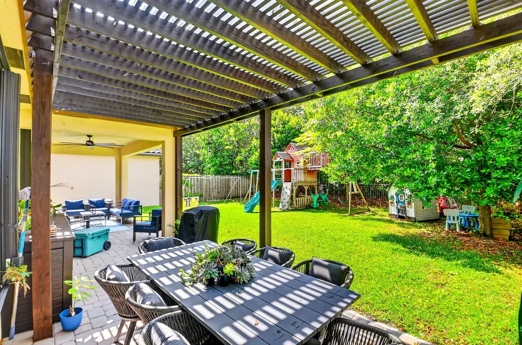9062 Gulf Cove Drive Wellington FL 33467