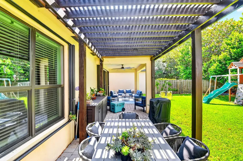 9062 Gulf Cove Drive Wellington FL 33467