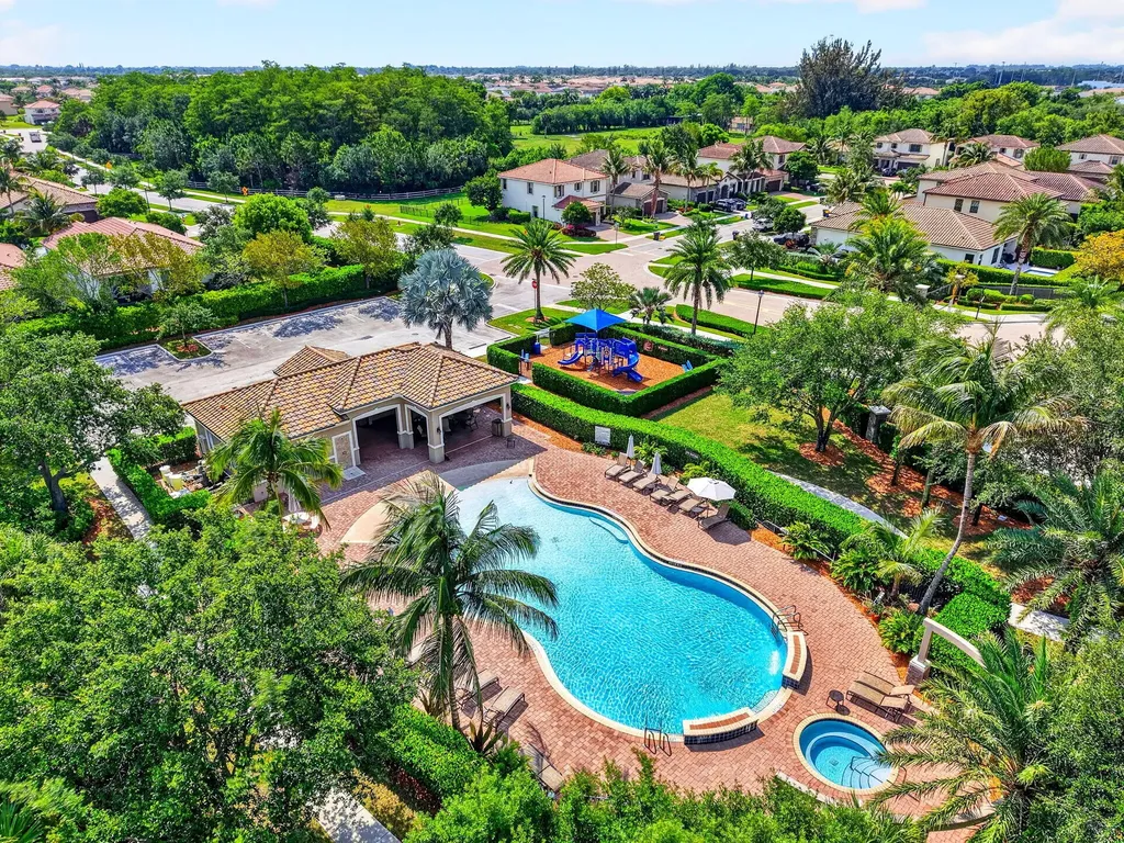 9062 Gulf Cove Drive Wellington FL 33467