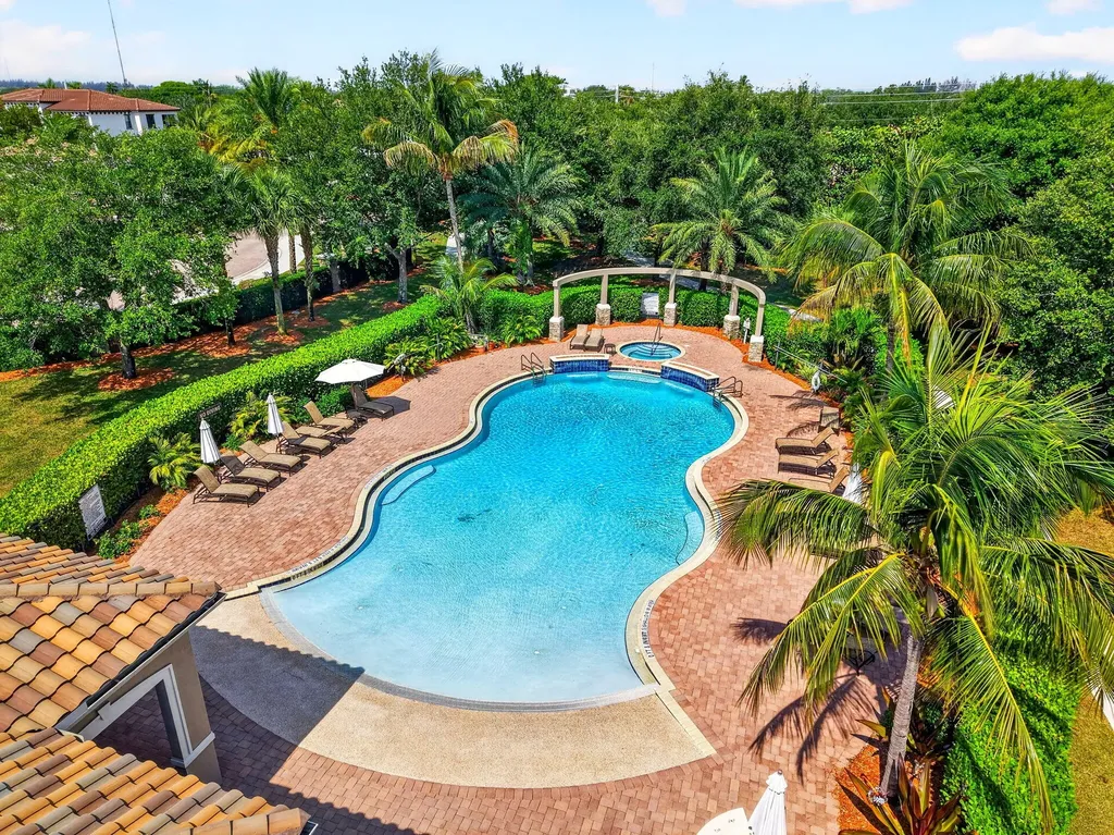 9062 Gulf Cove Drive Wellington FL 33467